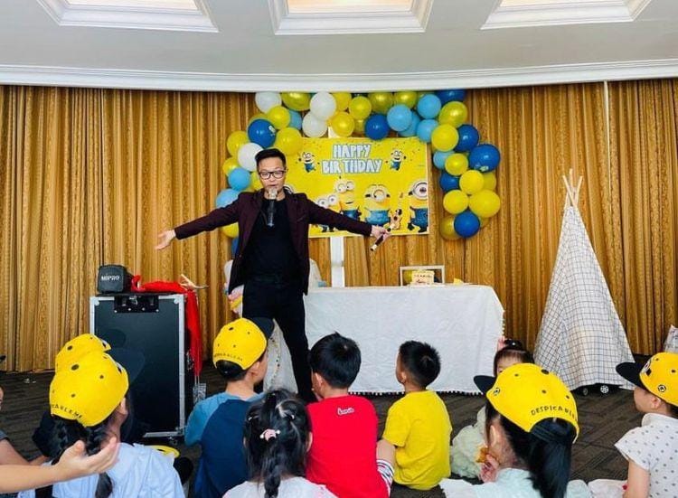 birthday party magician